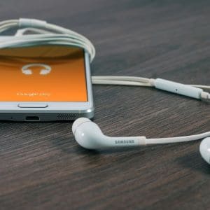 Lee más sobre el artículo ¿Por qué enchufo los auriculares y no se escucha nada?