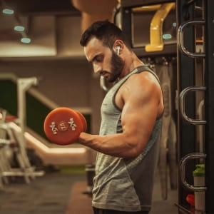 Lee más sobre el artículo Los auriculares más recomendables para llevar al gimnasio