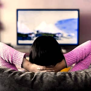 ¿Cómo pasar el sonido de la TV por el receptor AV?